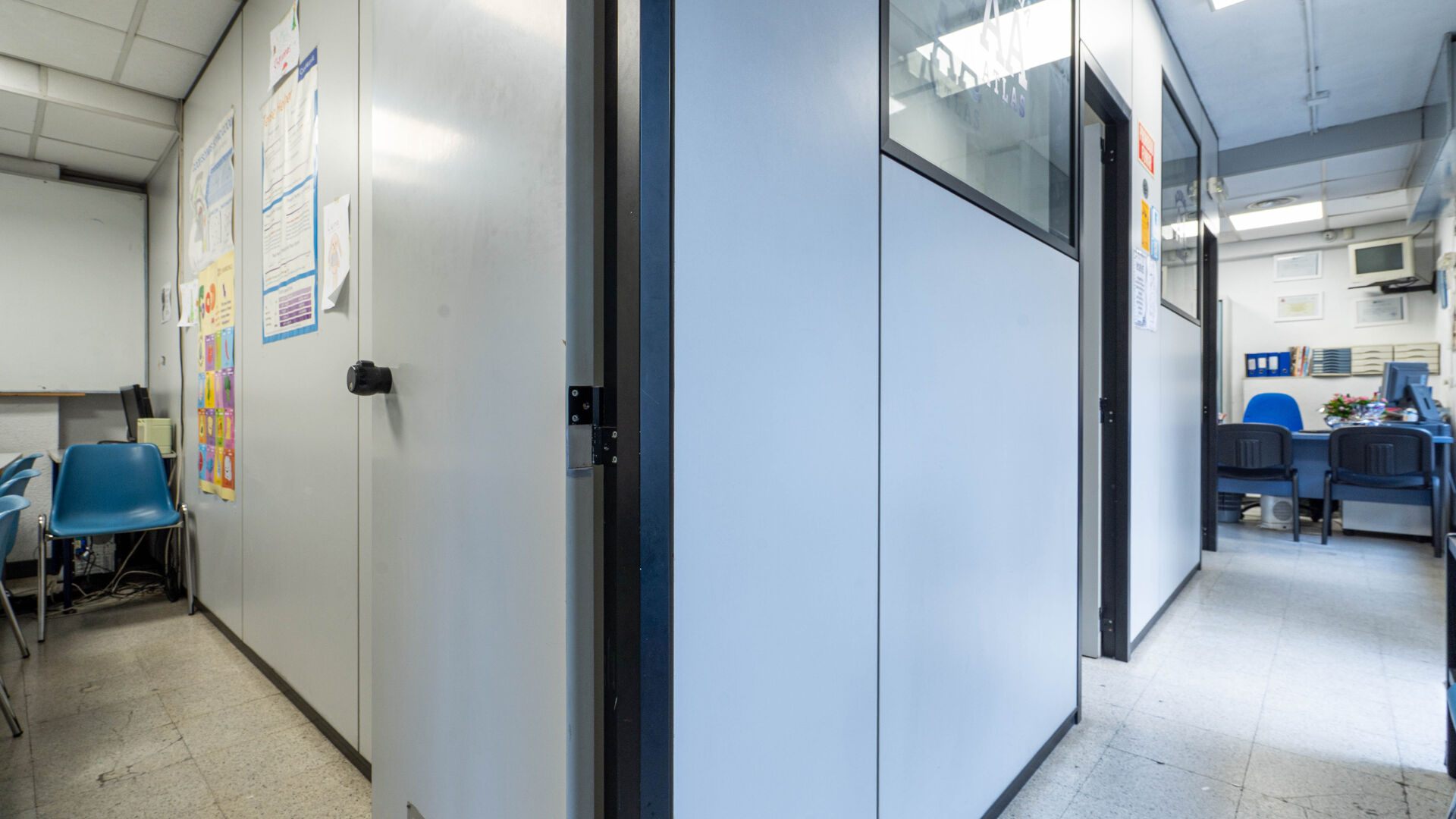 Invierte en Éxito: Local Comercial con 30 Años de Trayectoria en Portazgo