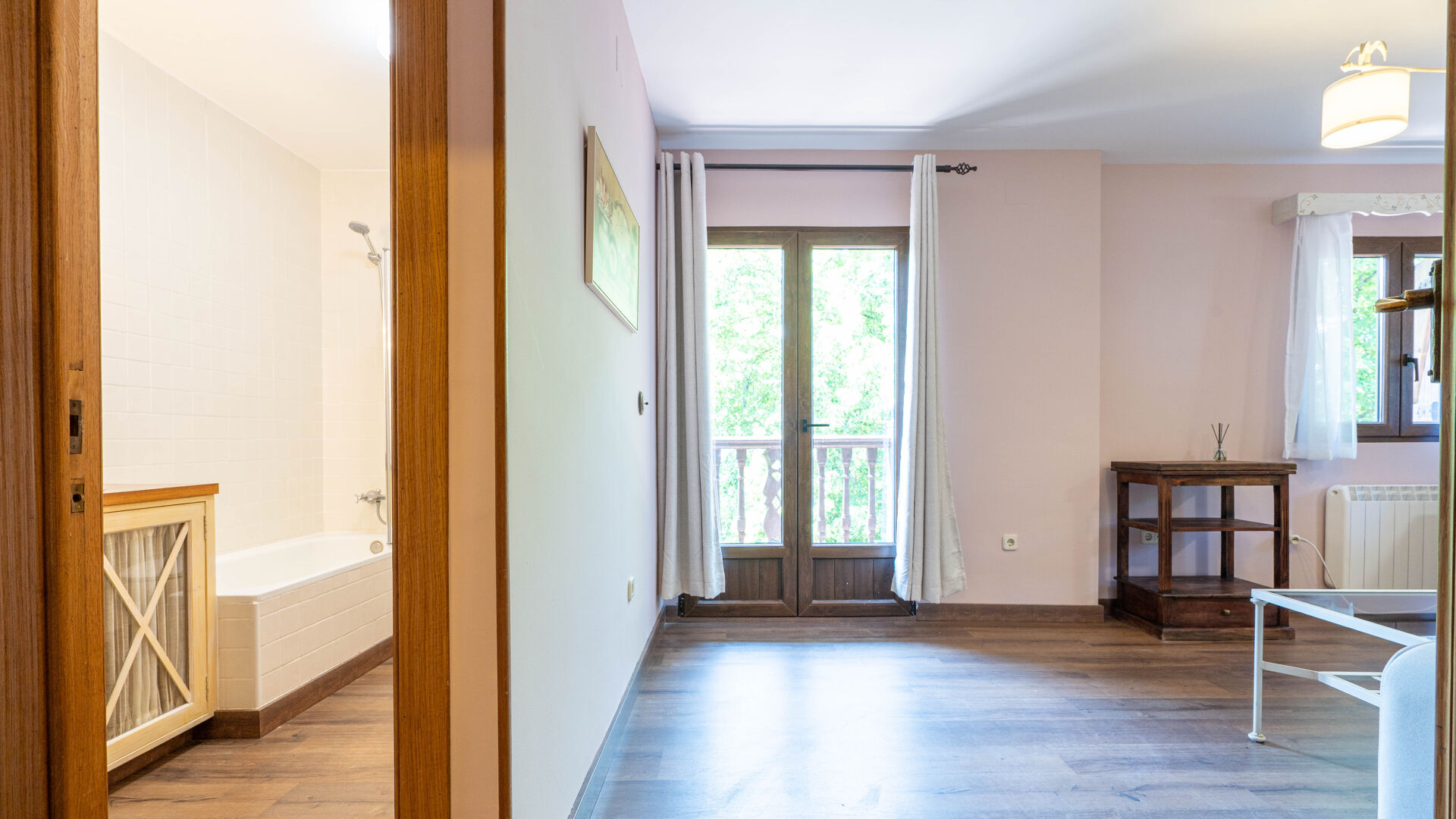 ALQUILER ENCANTADOR APARTAMENTO EN MIRAFLORES DE LA SIERRA (MADRID) 1ºderecha