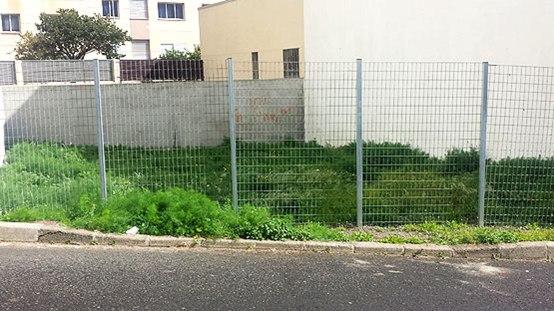 Venta de Terreno en Santa Cruz de Tenerife - ¡Invierte en tu futuro!