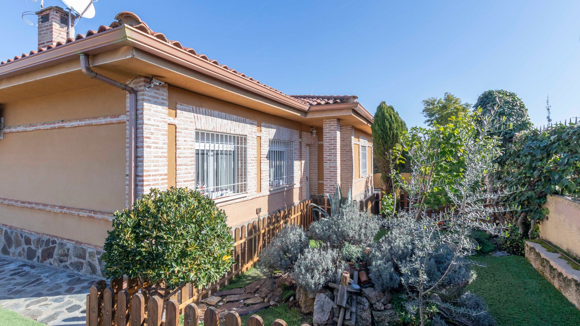 TU CASA DE ENSUEÑO A SÓLO 45 MINUTOS DE MADRID